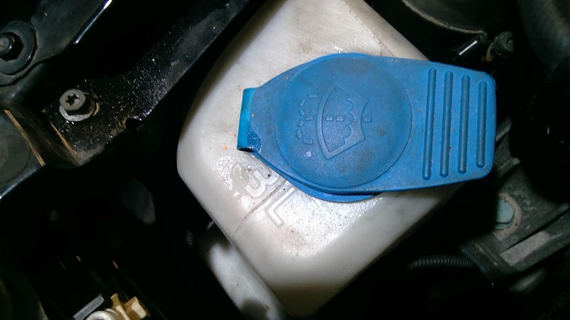 Vase de lave glace VOLKSWAGEN GOLF 4 Diesel - 1