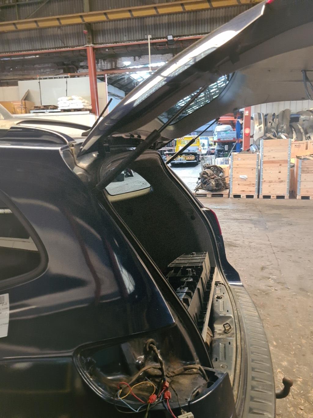 Verin de coffre HYUNDAI SANTA FE 2 PHASE 1 Diesel - 1