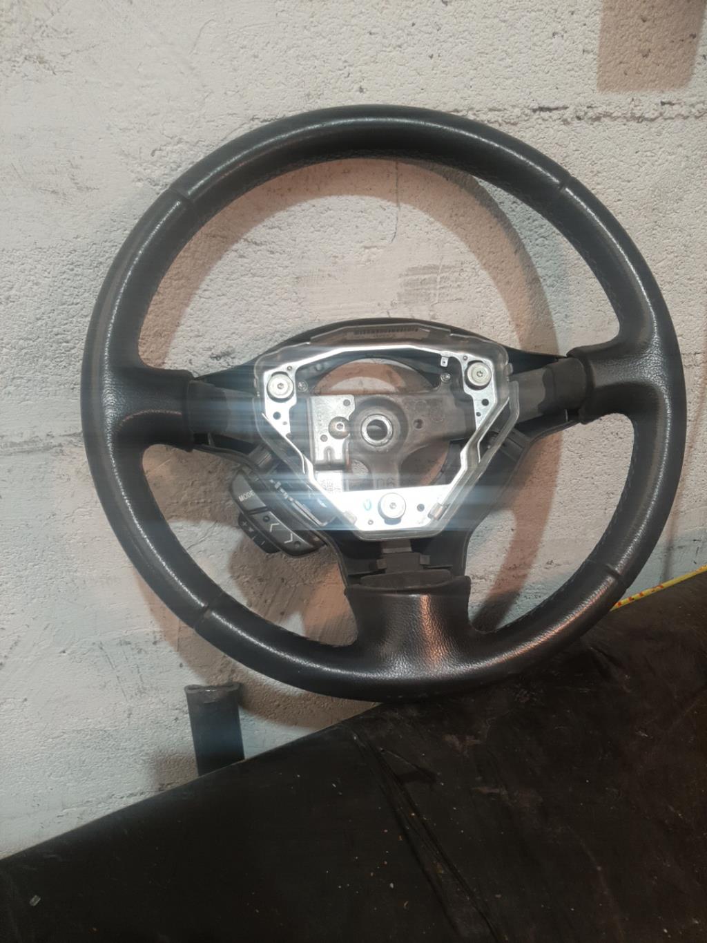 Volant TOYOTA YARIS 1 PHASE 2 Diesel - 1
