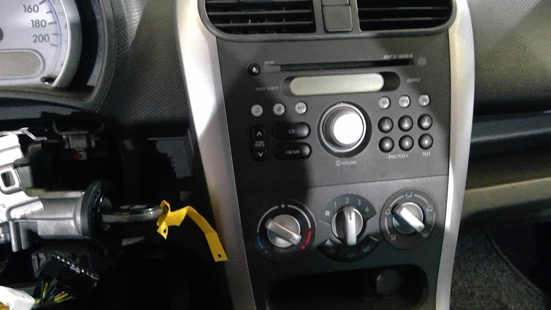 Autoradio SUZUKI SPLASH Essence - 1
