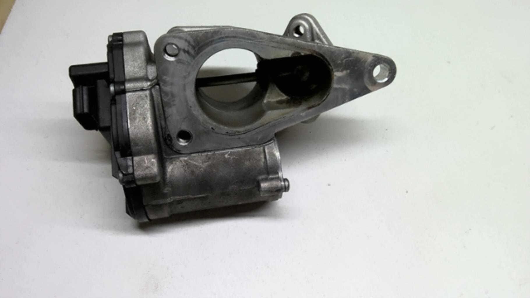 Boitier papillon RENAULT LAGUNA 2 Diesel - 1