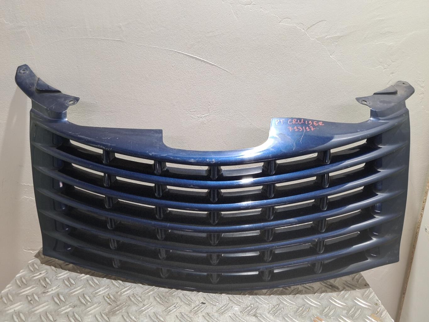 Calandre CHRYSLER PT CRUISER PHASE 1 BREAK Essence - 1