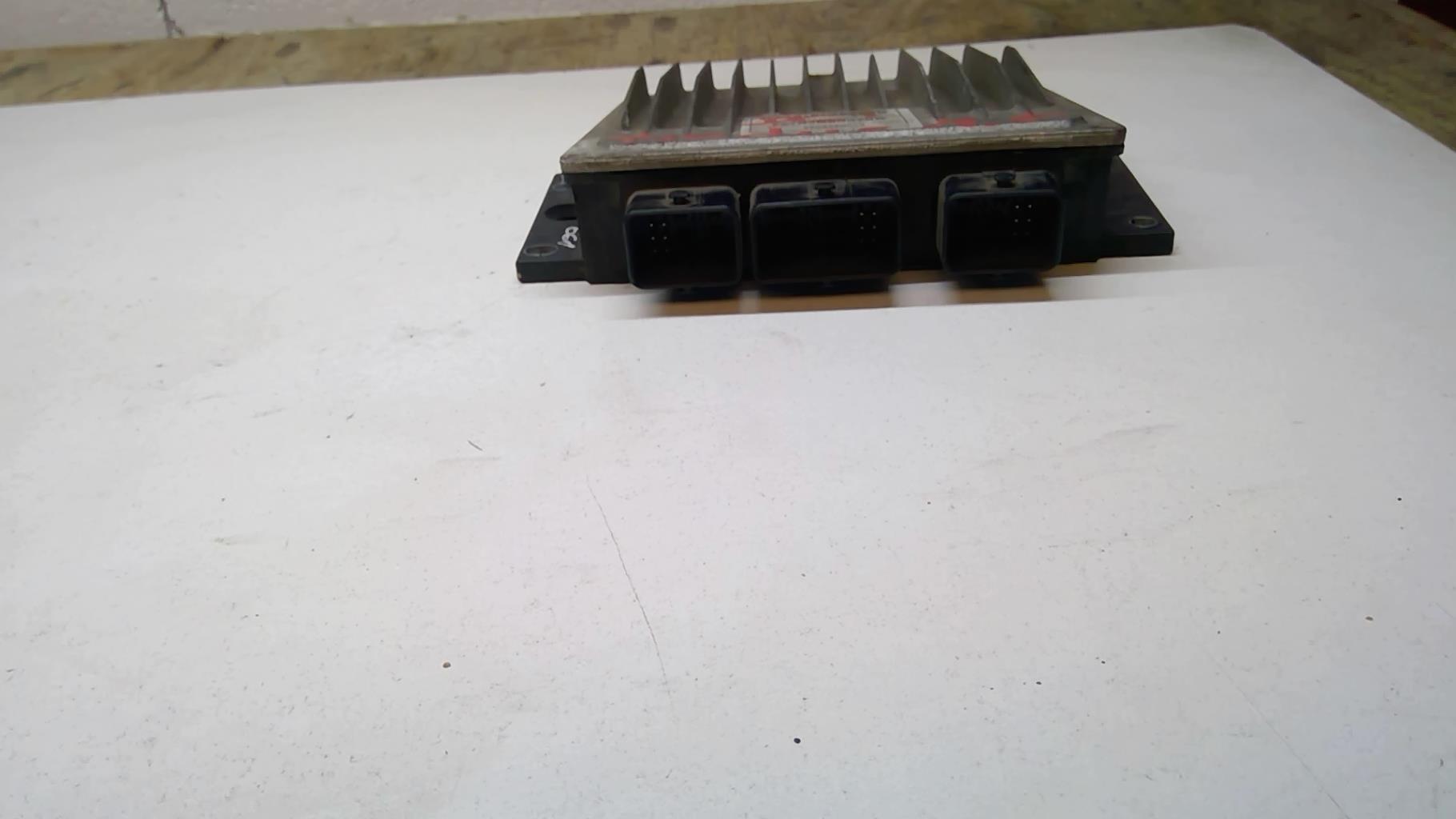 Calculateur RENAULT MODUS  - 1