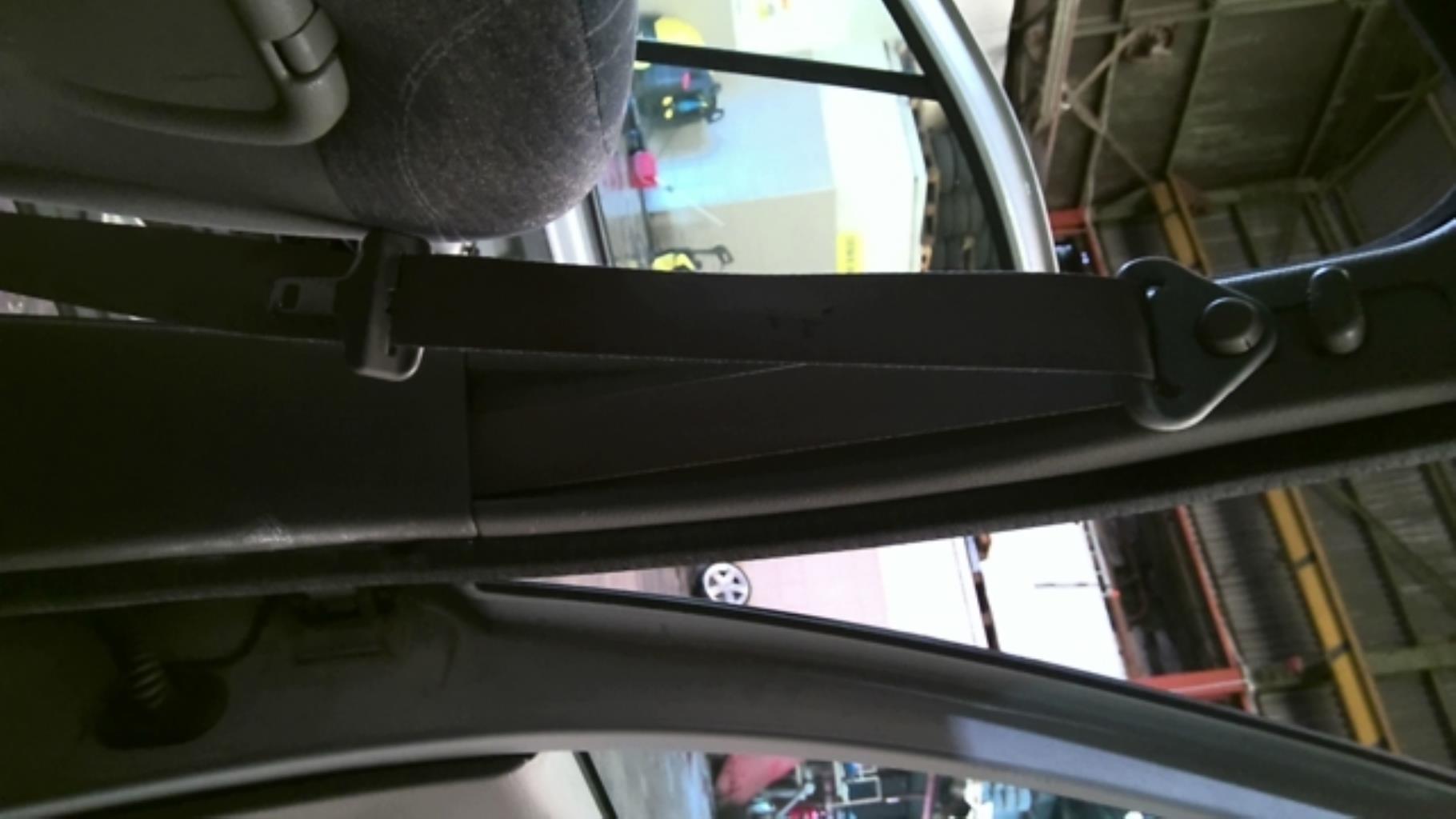 Ceinture avant droit RENAULT SCENIC 1 PHASE 2 Essence - 1