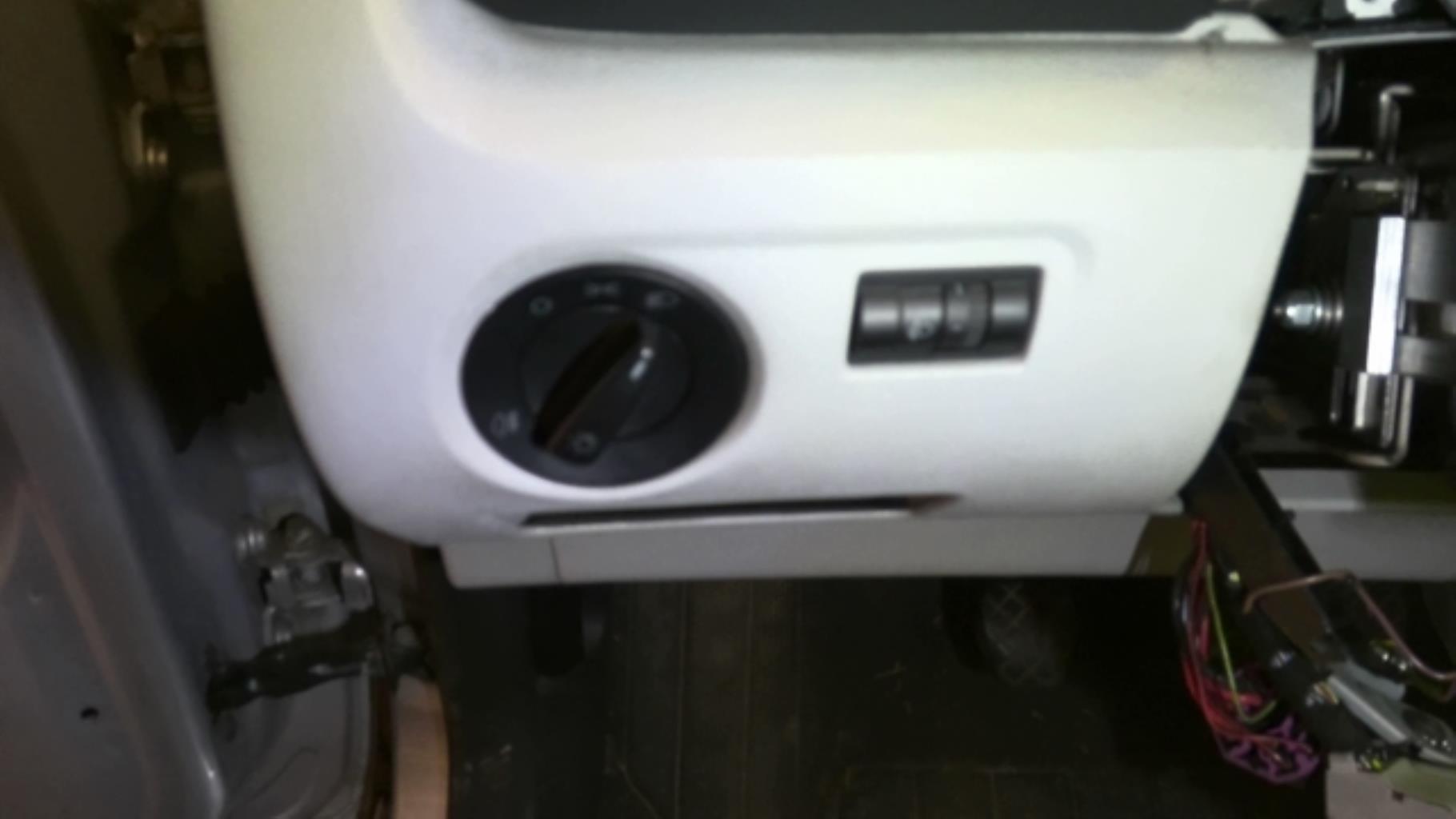Commande de phare SKODA ROOMSTER  - 1