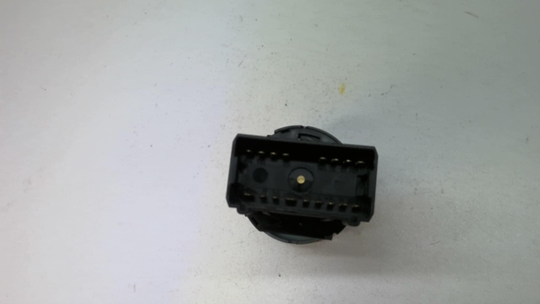 Commande de phare VOLKSWAGEN PASSAT 4  - 1