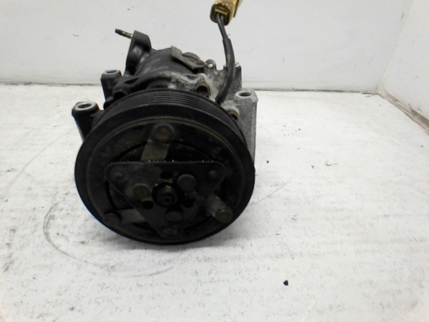 Compresseur clim PEUGEOT 206  - 1