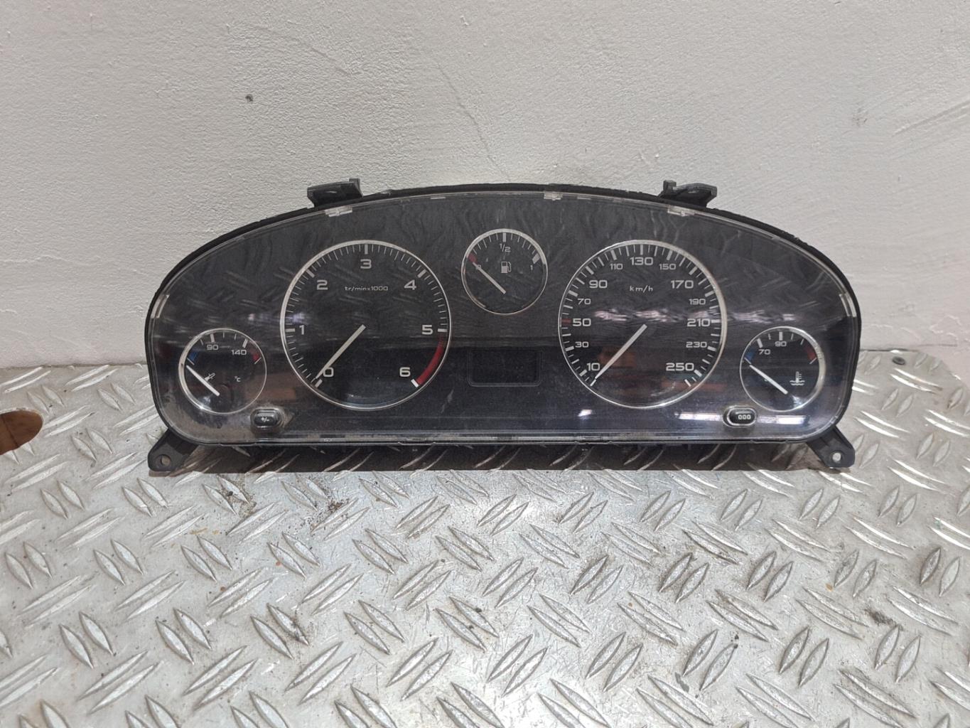 Compteur PEUGEOT 406 COUPE Diesel - 1