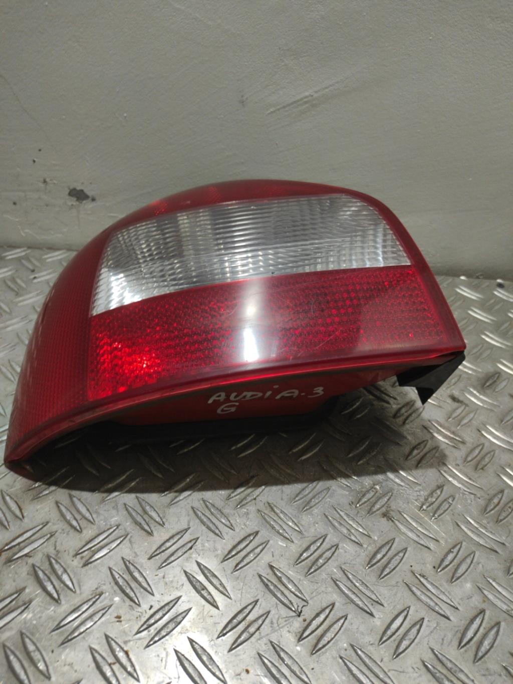 Feu arriere principal gauche (feux) AUDI A3 1  - 1
