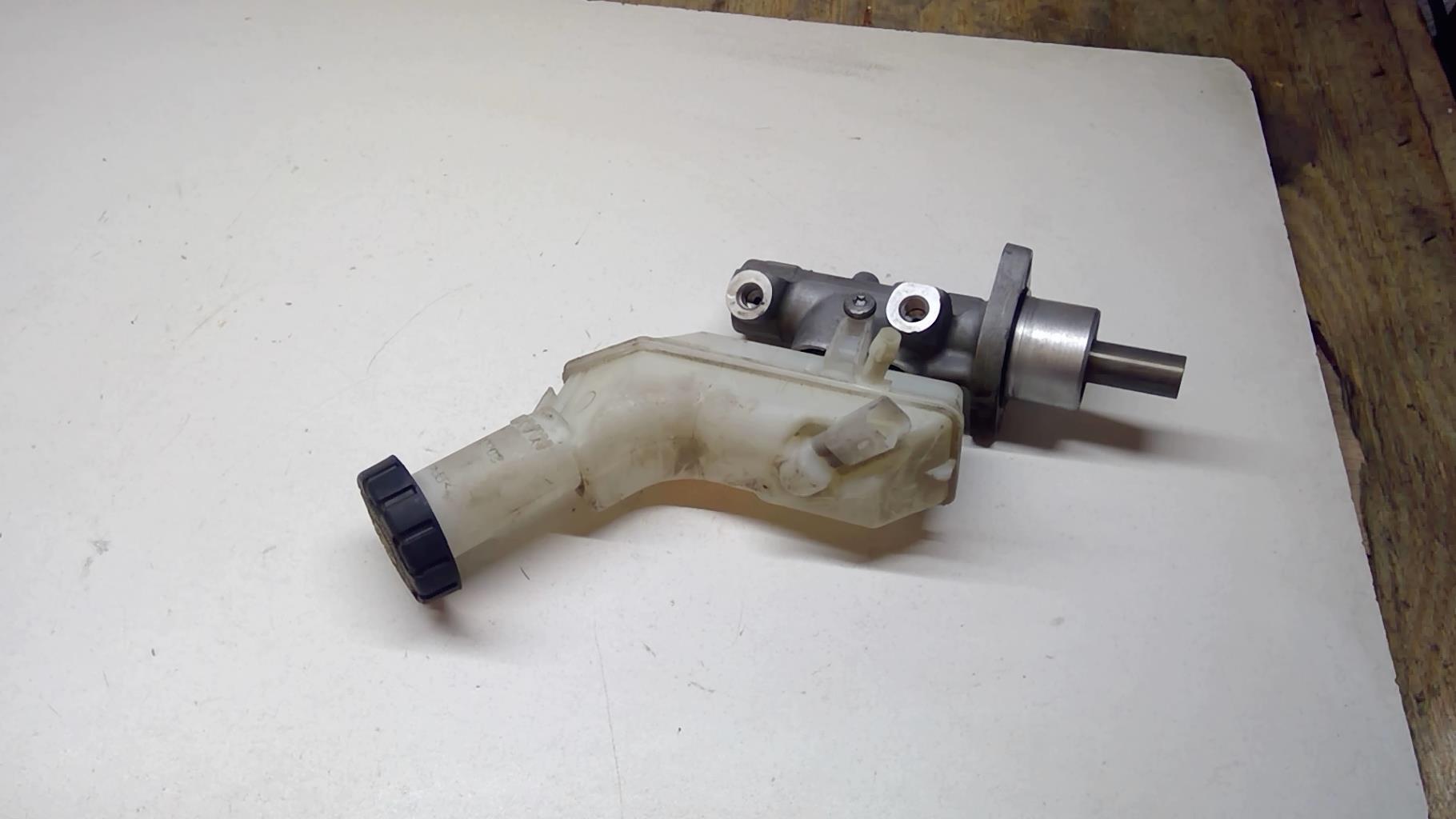 Maitre cylindre (freinage) RENAULT CLIO 3  - 1