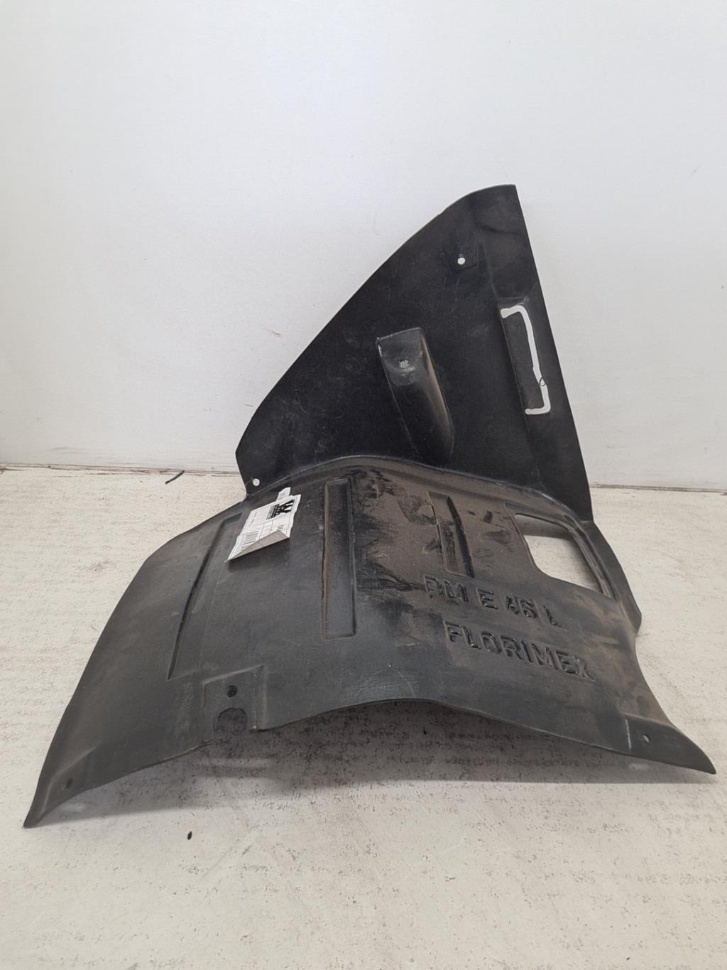 Pare boue avant gauche BMW SERIE 3 E46 PHASE 1  - 1