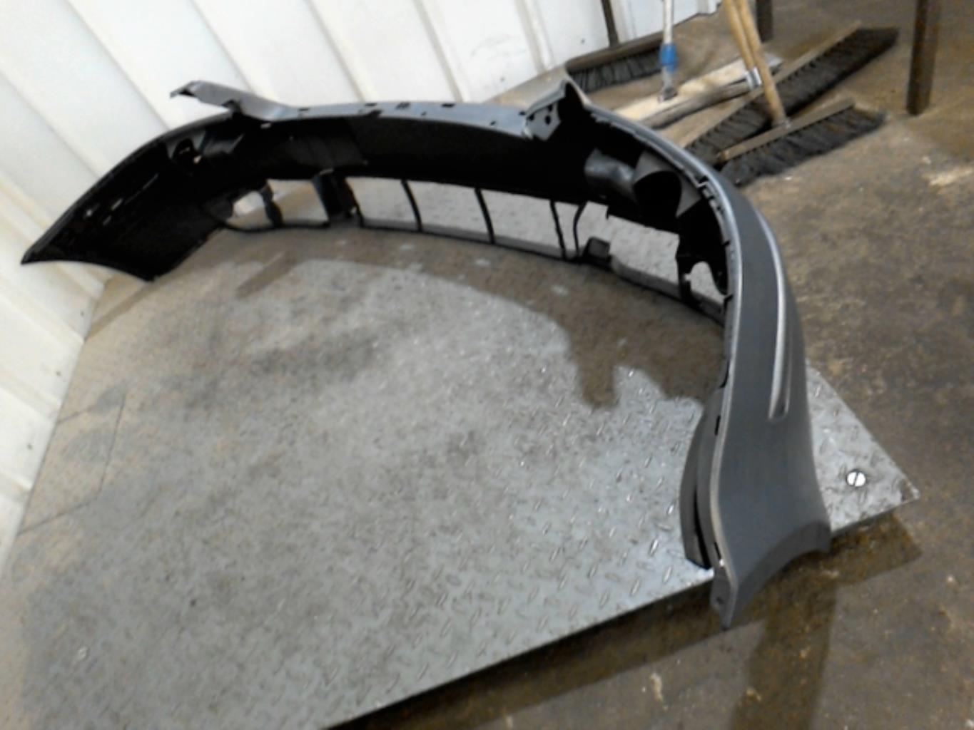 Pare choc avant VOLKSWAGEN PASSAT 4 PHASE 2  - 1