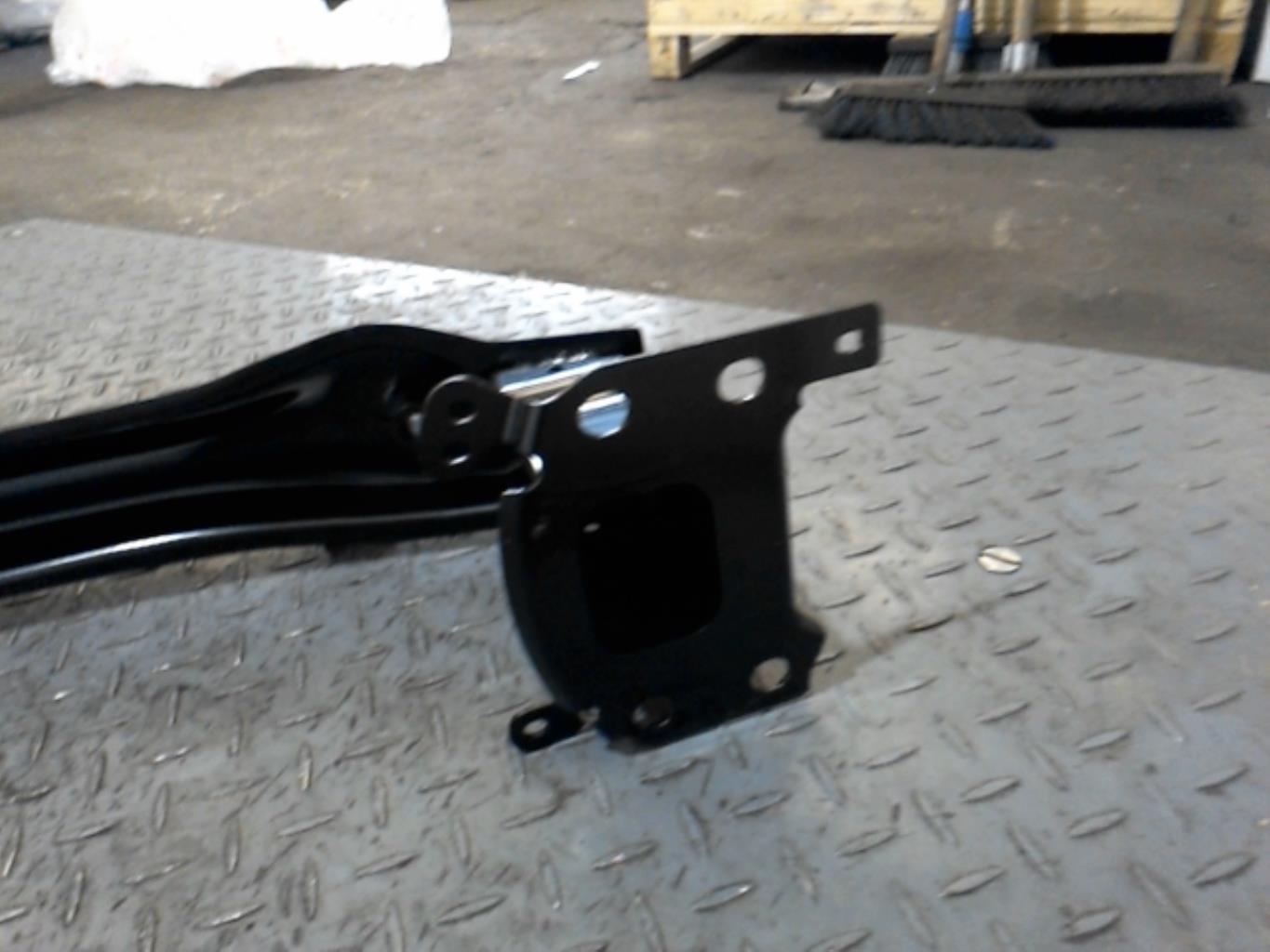 Traverse inferieure SEAT LEON 2 PHASE 1  - 1
