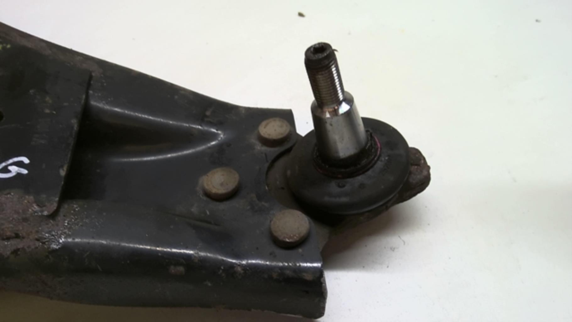 Triangle avant gauche DACIA DUSTER 1 PHASE 1 Diesel - 1
