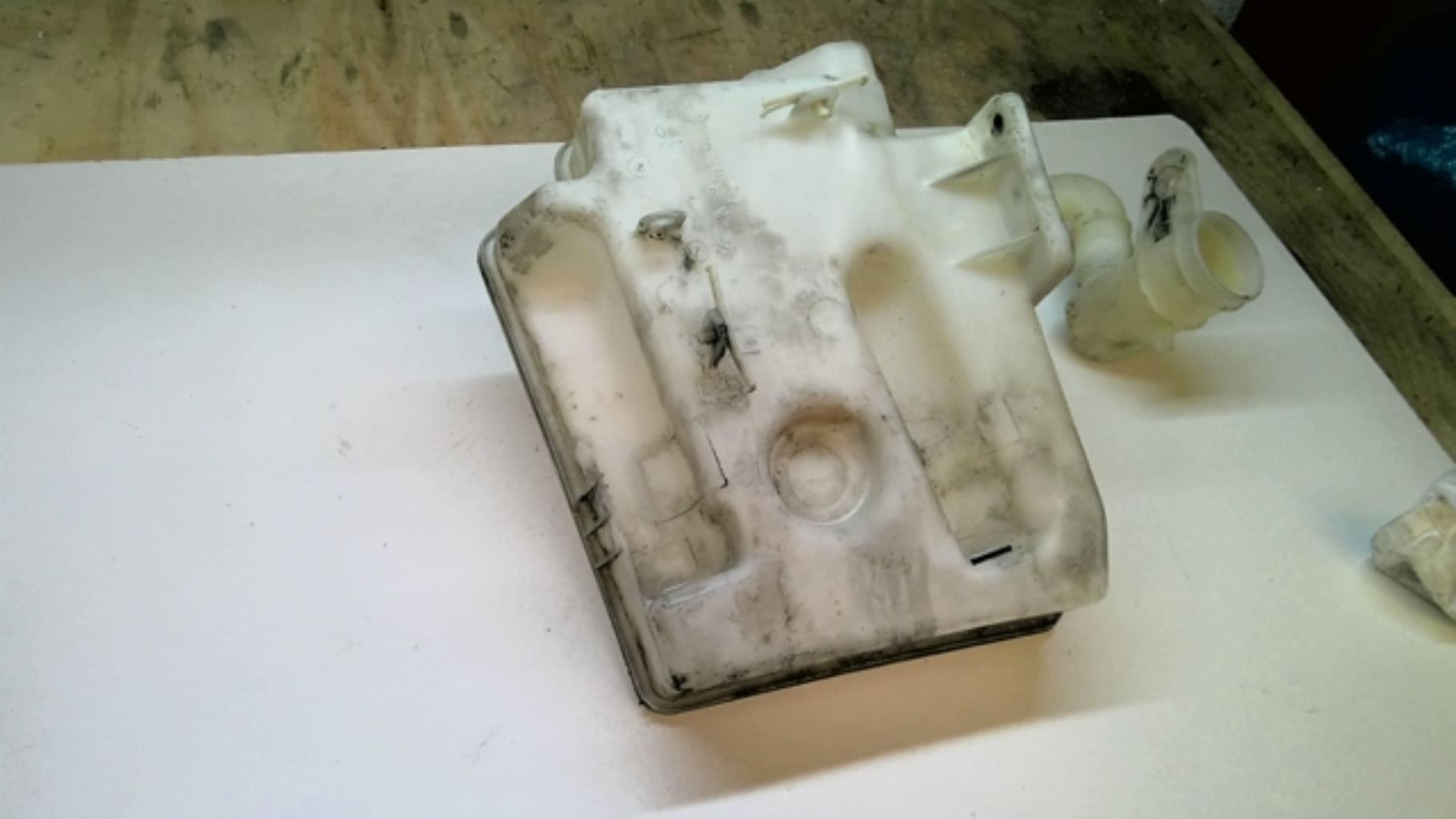 Vase de lave glace VOLKSWAGEN GOLF 5  - 1