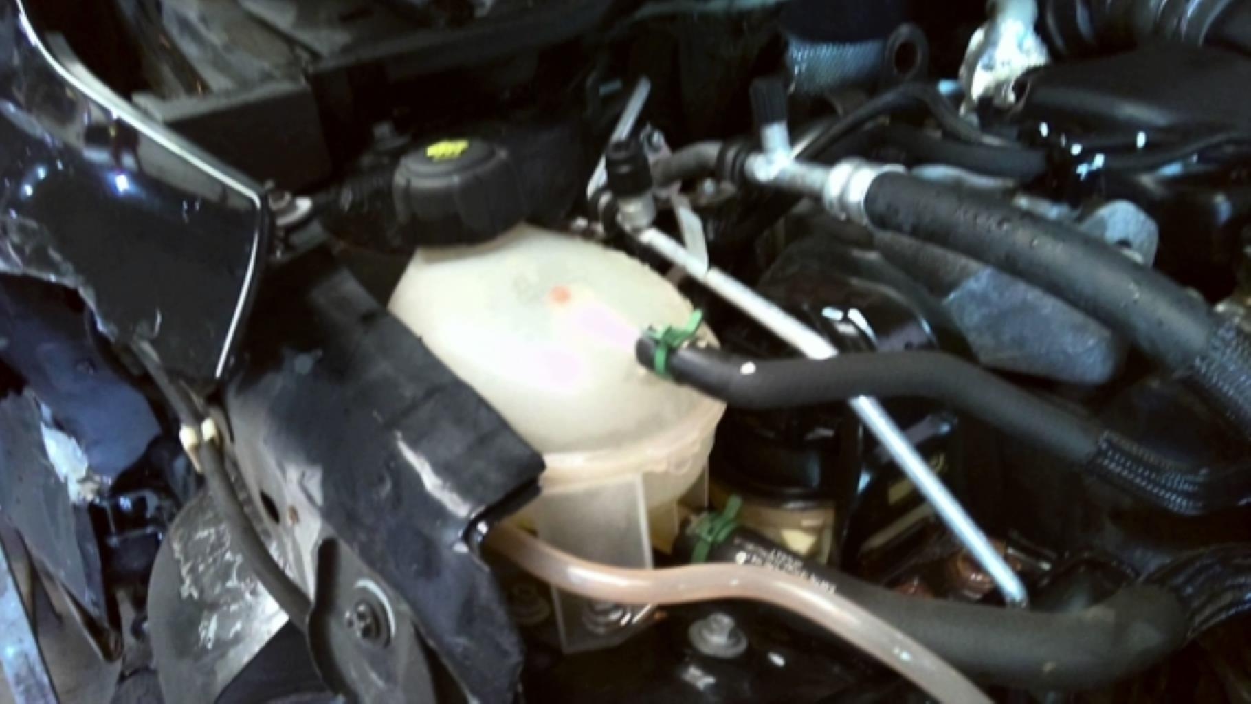 Vase d'expansion RENAULT CLIO 4 PHASE 1 Diesel - 1