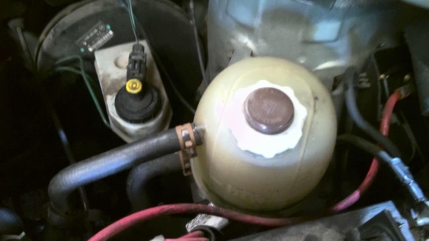 Vase d'expansion RENAULT SCENIC 1 PHASE 2 Essence - 1
