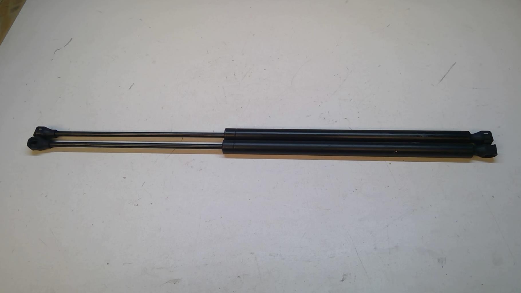 Verin de coffre CITROEN SAXO  - 1