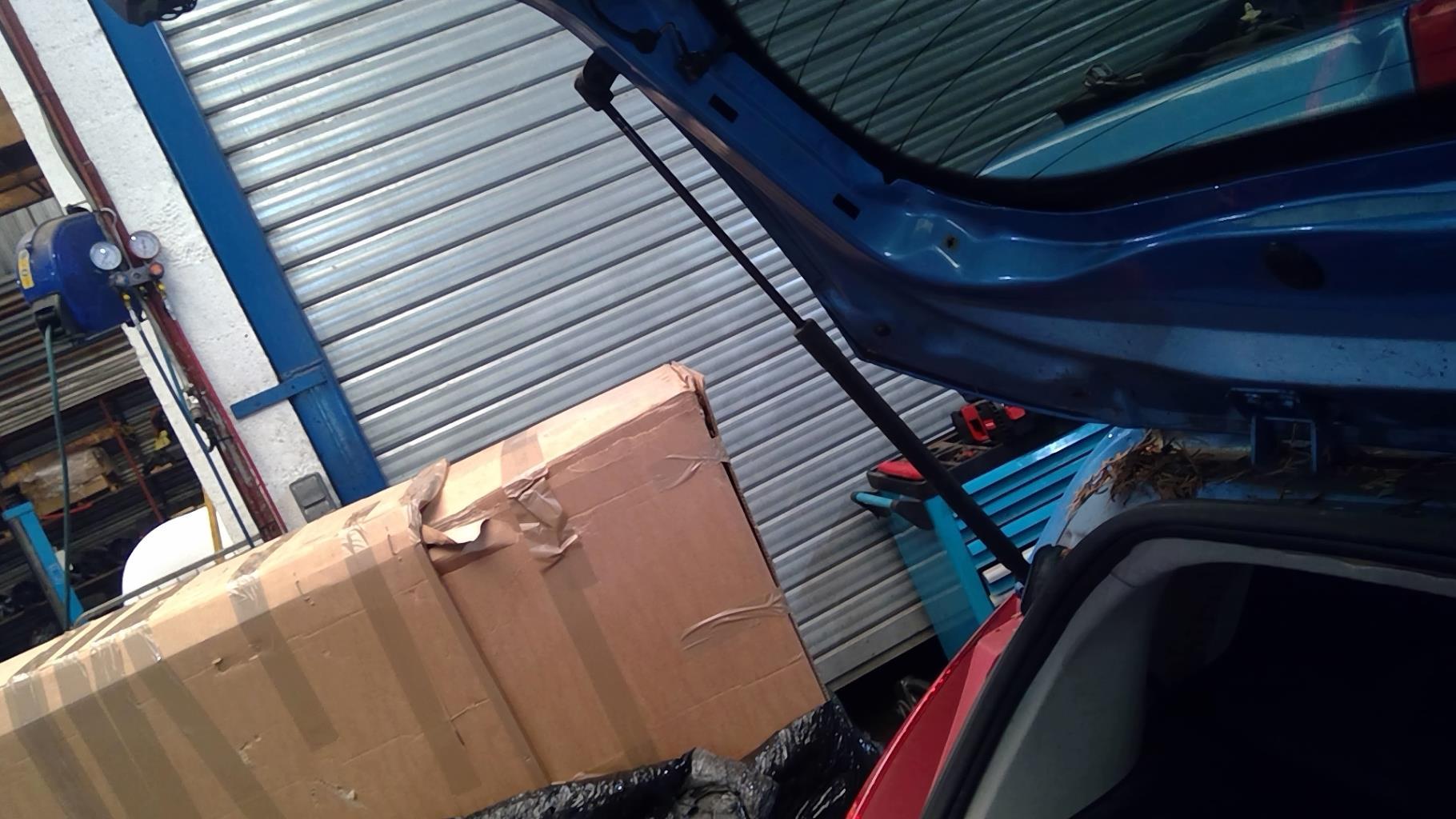 Verin de coffre FORD FIESTA 6 PHASE 1 Diesel - 1