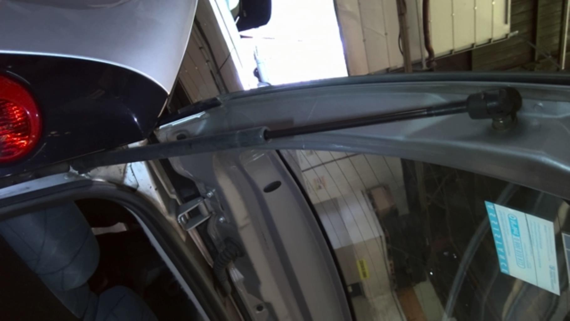 Verin de coffre SMART FORFOUR 1 Diesel - 1