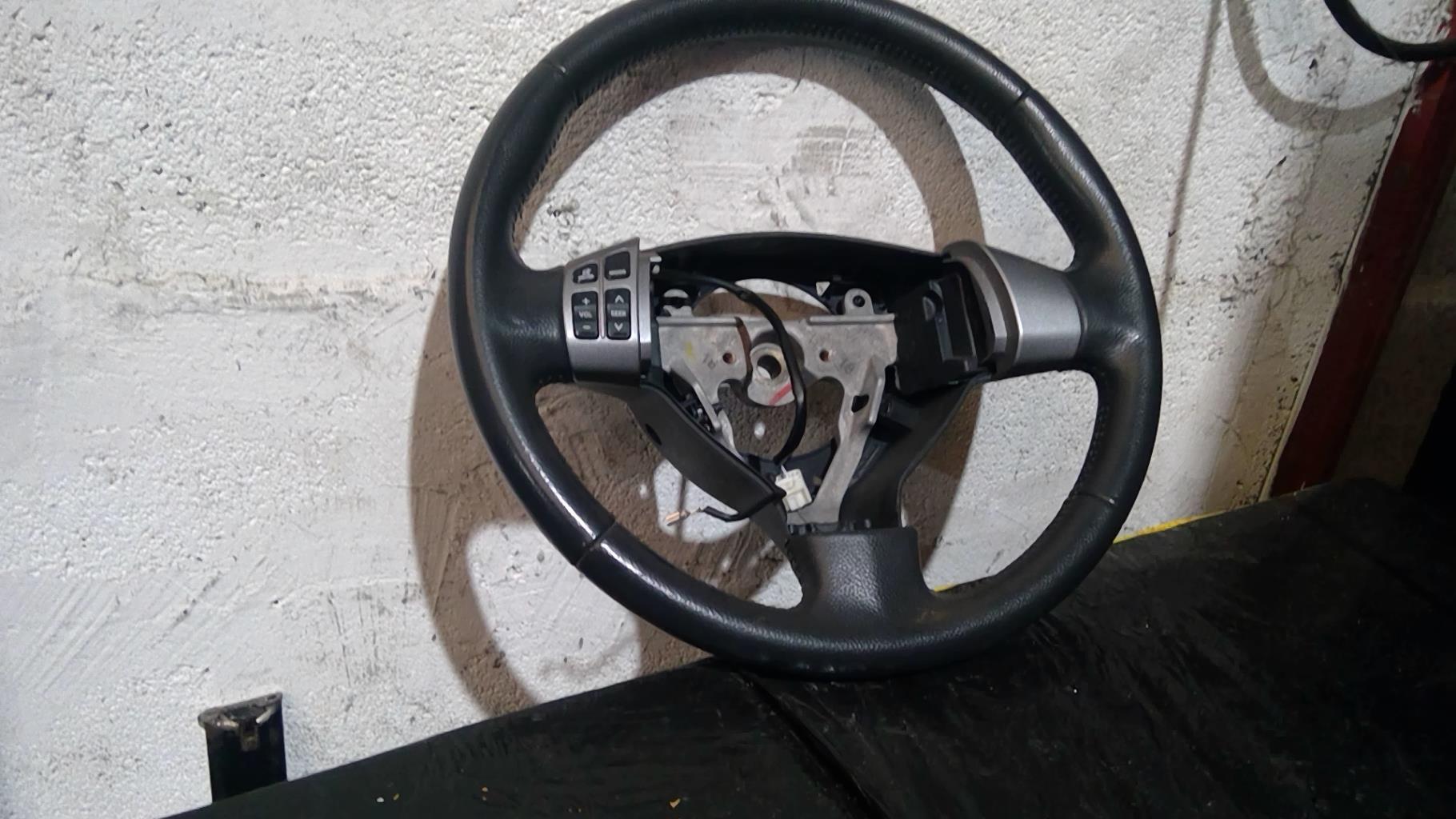 Volant SUZUKI SPLASH Essence - 1