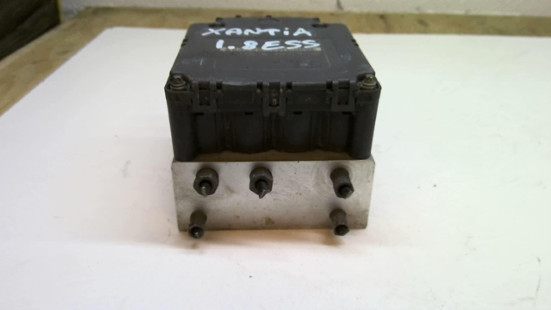 Bloc ABS (freins anti-blocage) CITROEN XANTIA Essence - 1