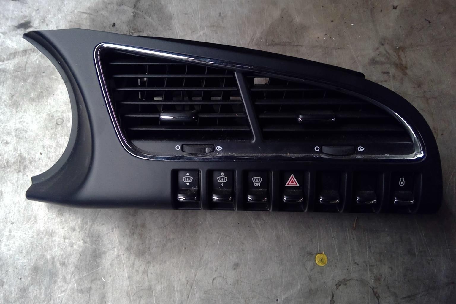 Bouton/Interrupteur PEUGEOT 3008 1 PHASE 1 Diesel/Hybride - 1
