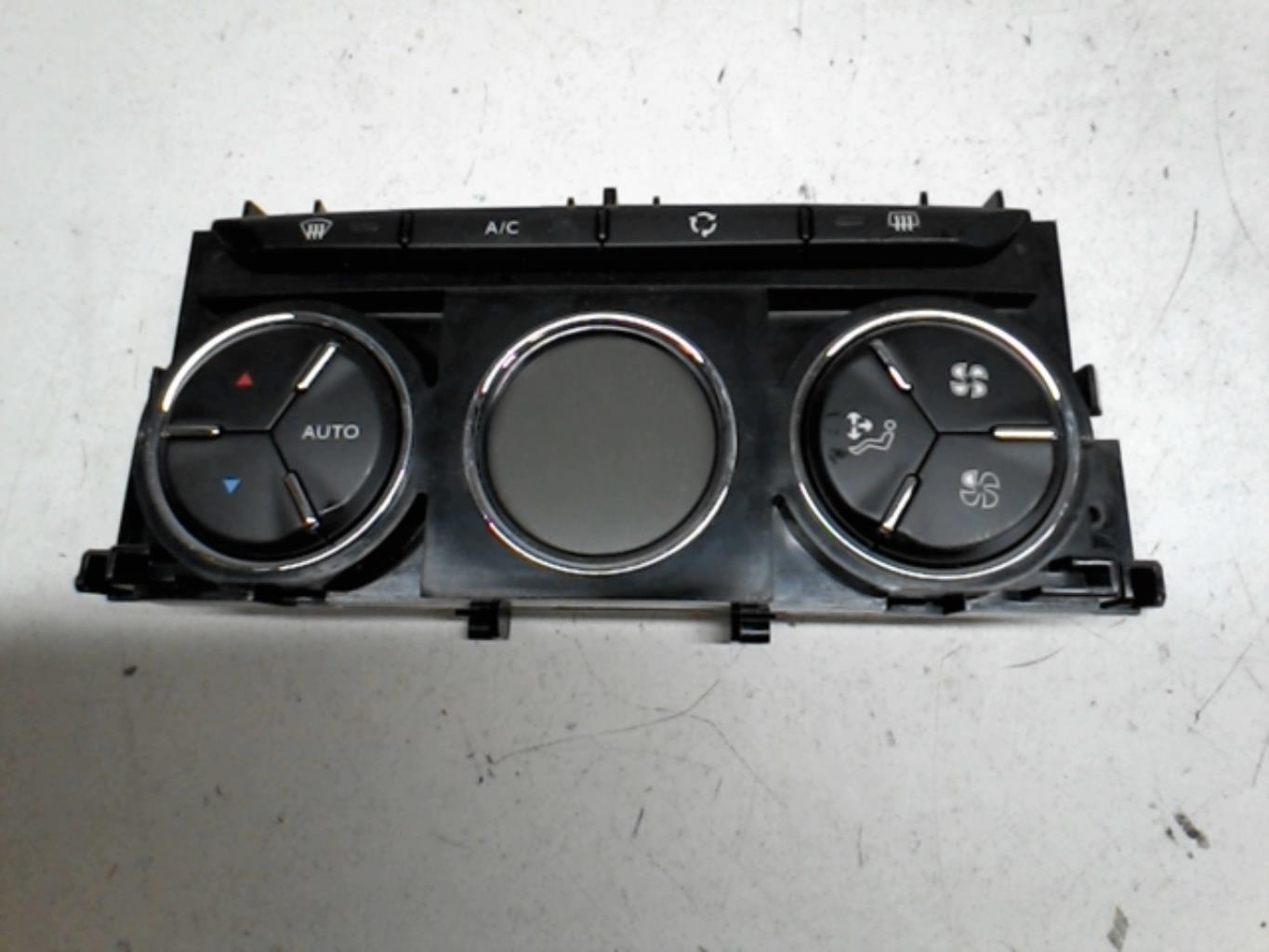 Commande chauffage CITROEN DS3  - 1