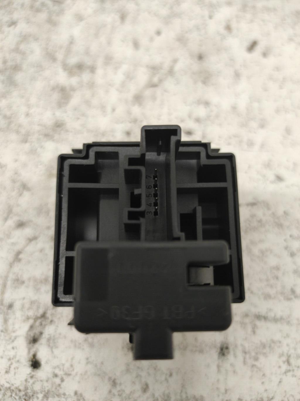 Commande de reglage hauteur de phare RENAULT TWINGO 2 PHASE 1 Diesel - 1
