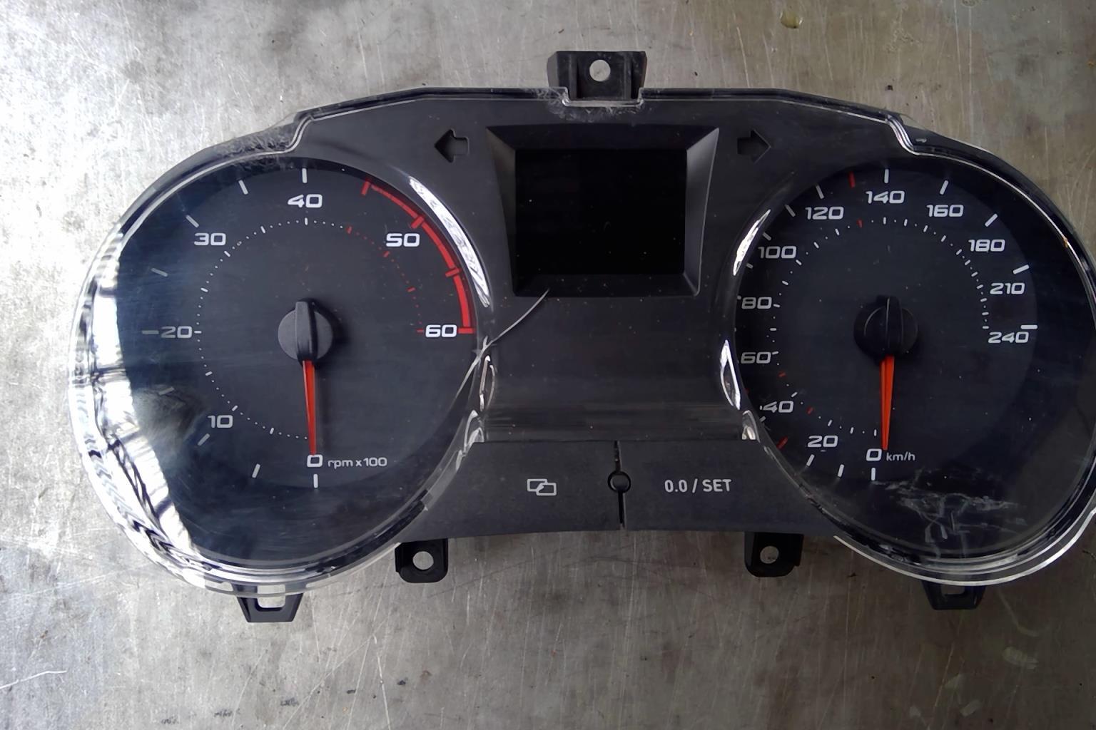 Compteur SEAT IBIZA 4 PHASE 1 COUPE Essence - 1