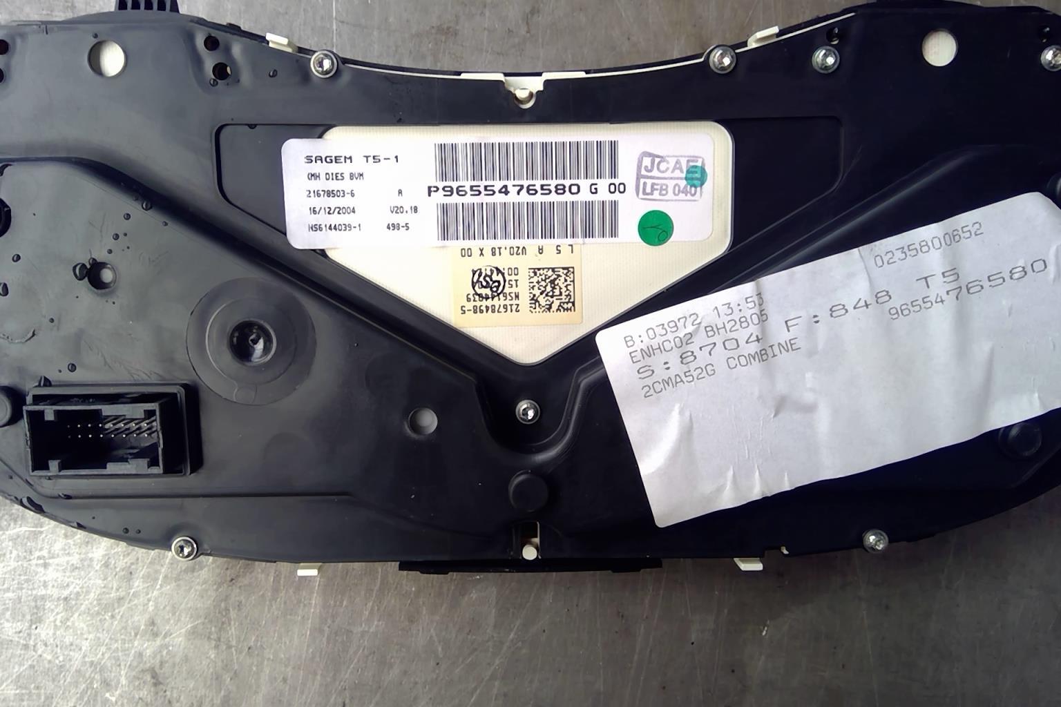 Compteur PEUGEOT 307 PHASE 1 BREAK Diesel - 1