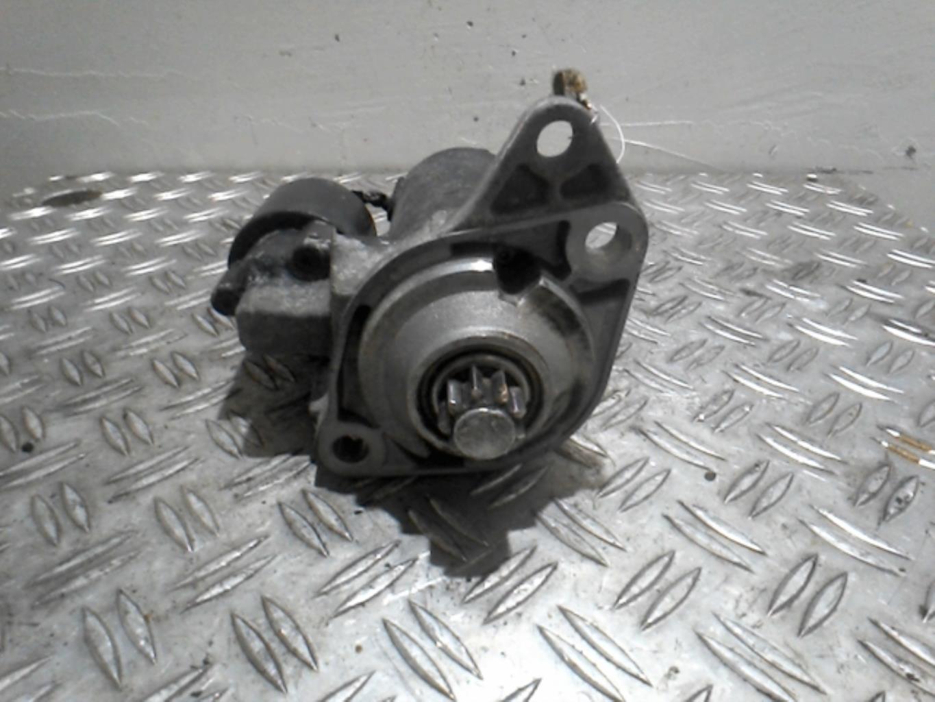Demarreur VOLKSWAGEN GOLF 4 Essence - 1