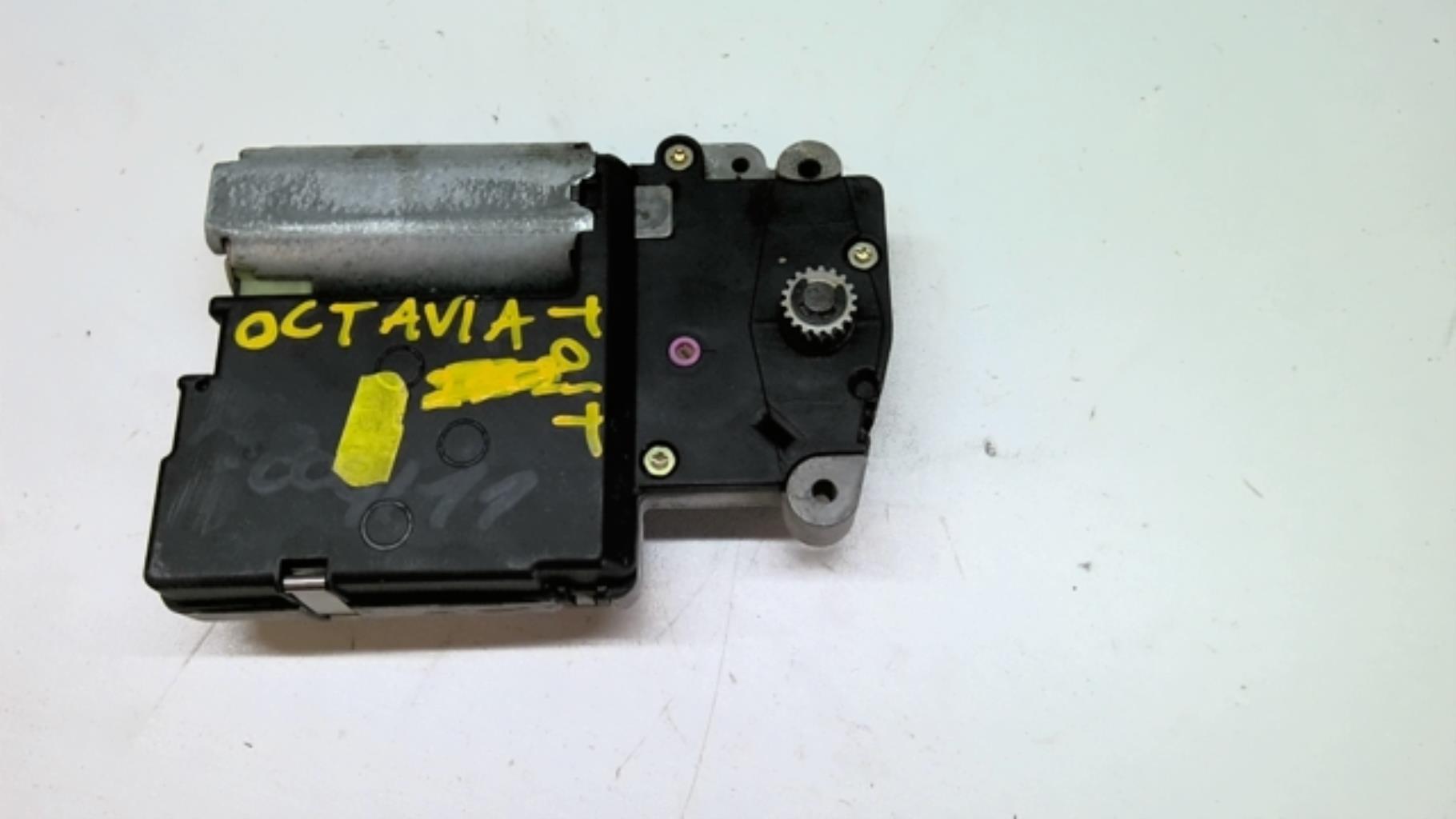 Moteur toit ouvrant SKODA OCTAVIA 2  - 1