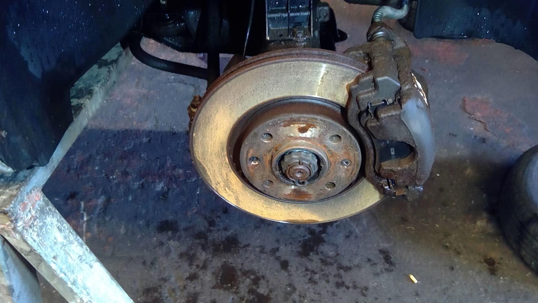Moyeu avant droit PEUGEOT 206 Essence - 1