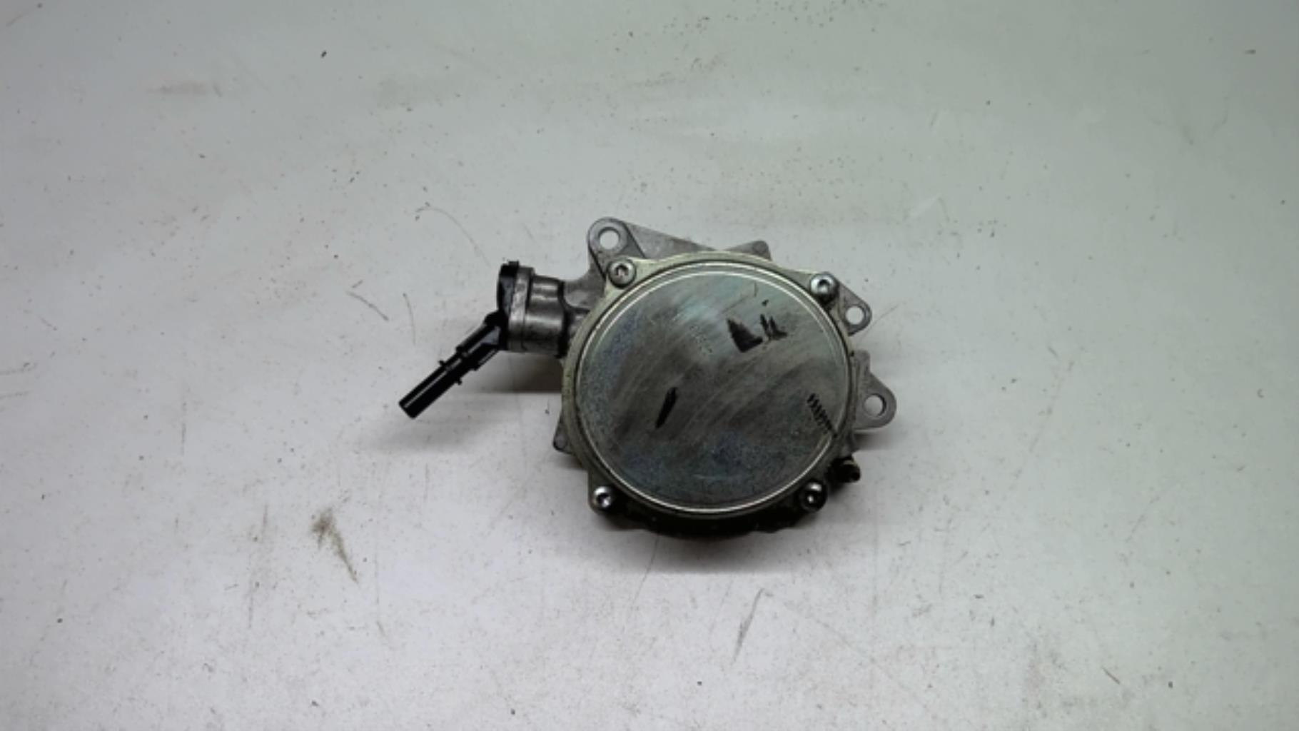 Pompe à vide PEUGEOT 207 Diesel - 1