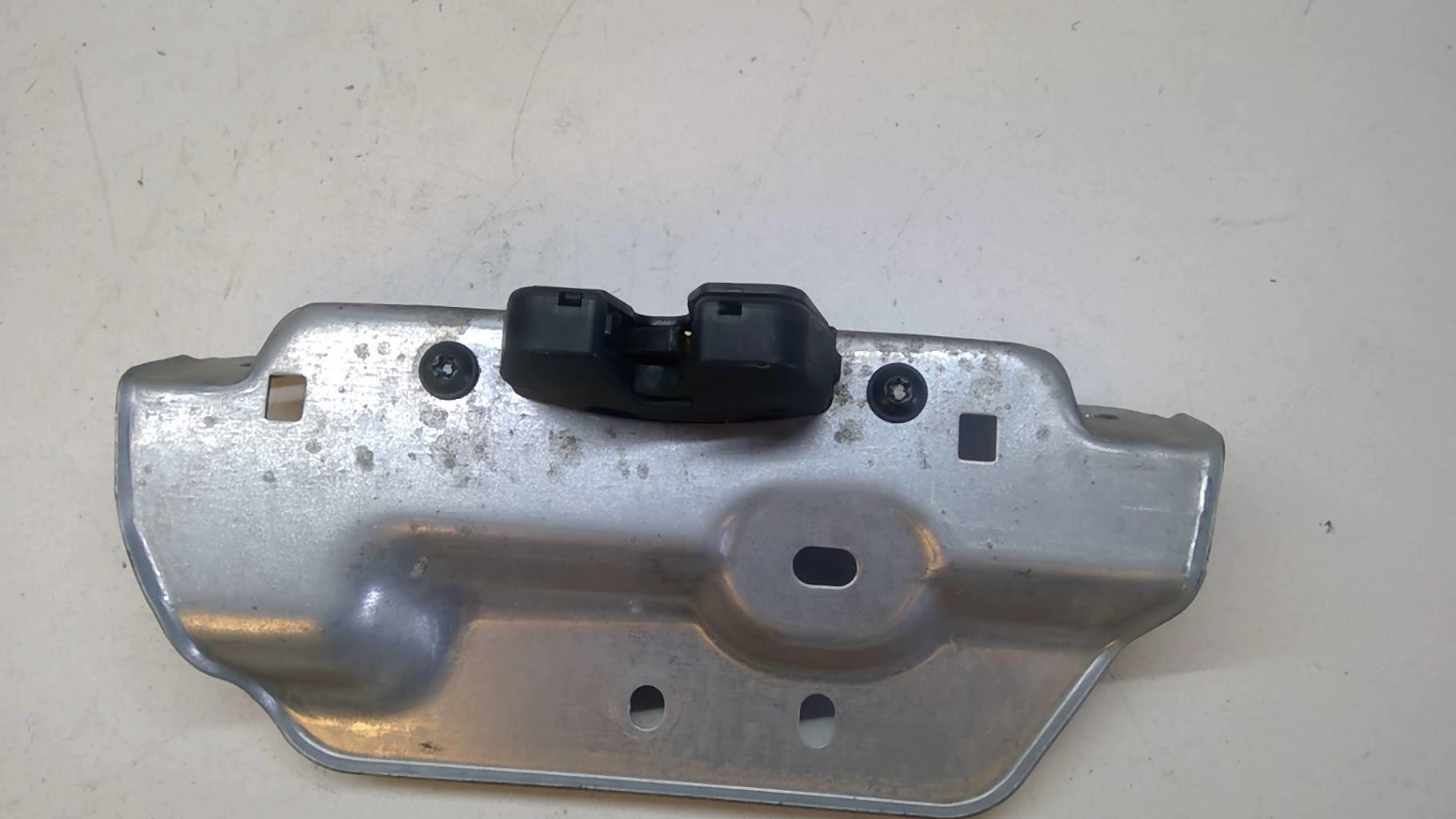 Serrure de hayon CITROEN C8  - 1