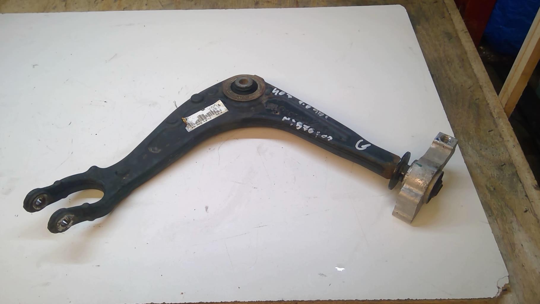 Triangle avant gauche PEUGEOT 407 Diesel - 1