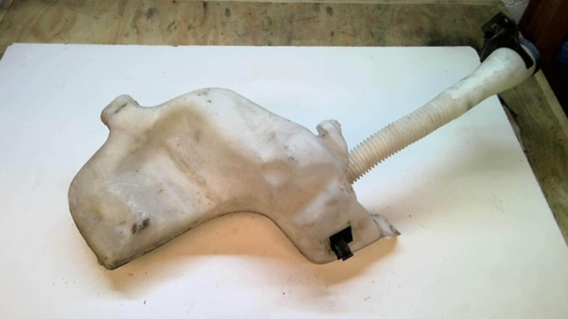 Vase de lave glace PEUGEOT 207  - 1