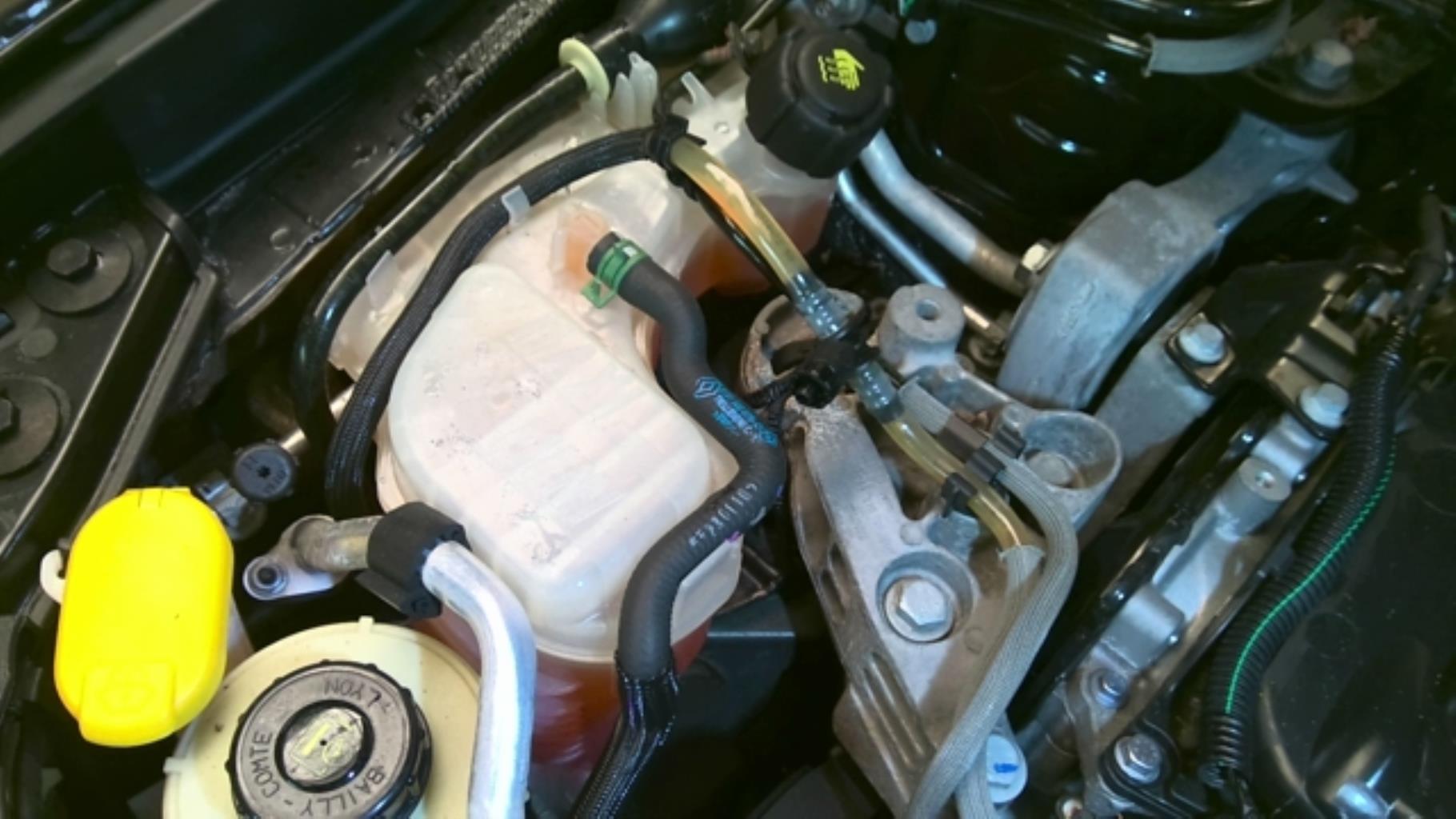 Vase d'expansion RENAULT LAGUNA 3 PHASE 1 BREAK Diesel - 1
