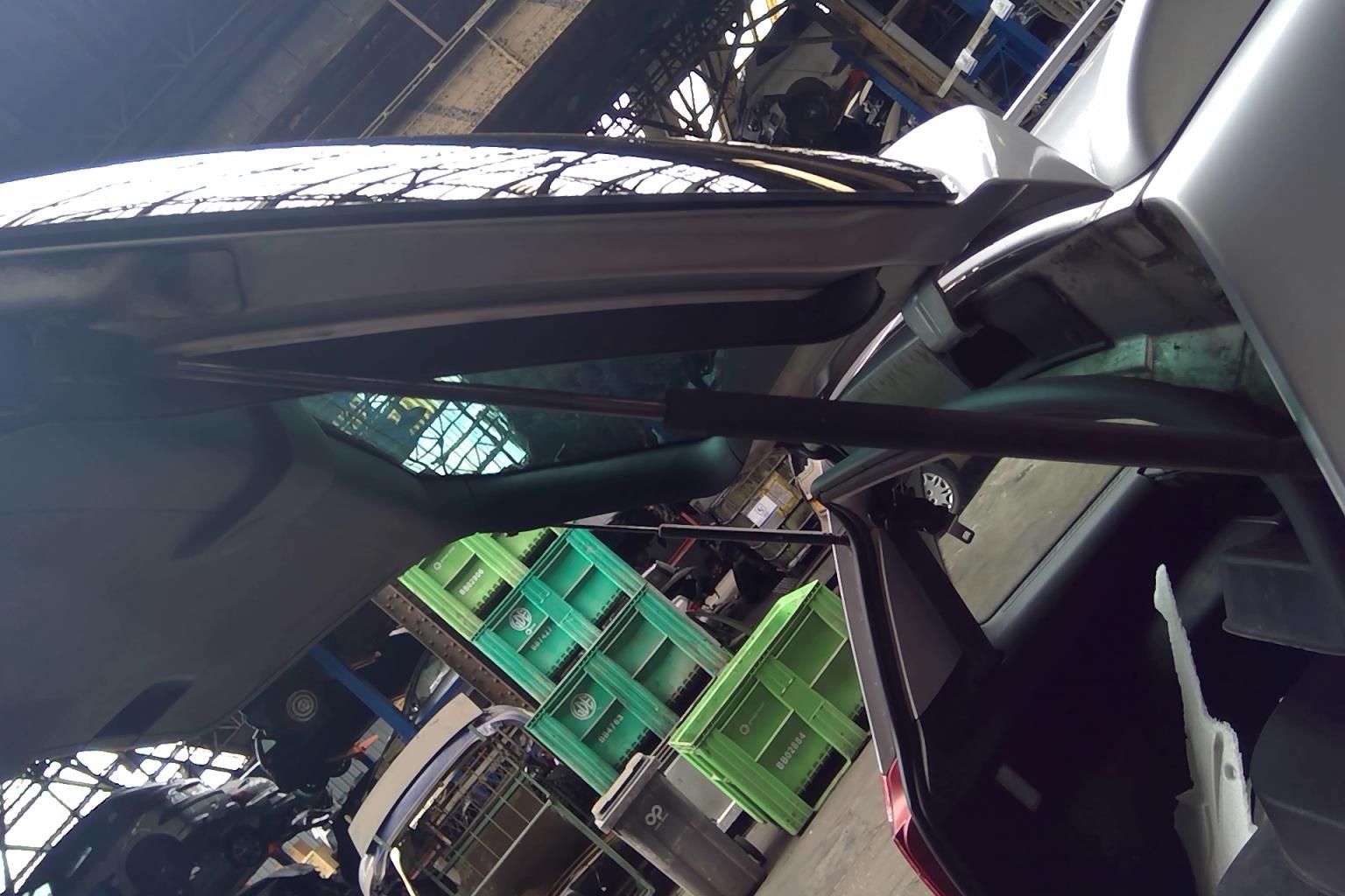 Verin de coffre PEUGEOT 307 PHASE 1 BREAK Diesel - 1