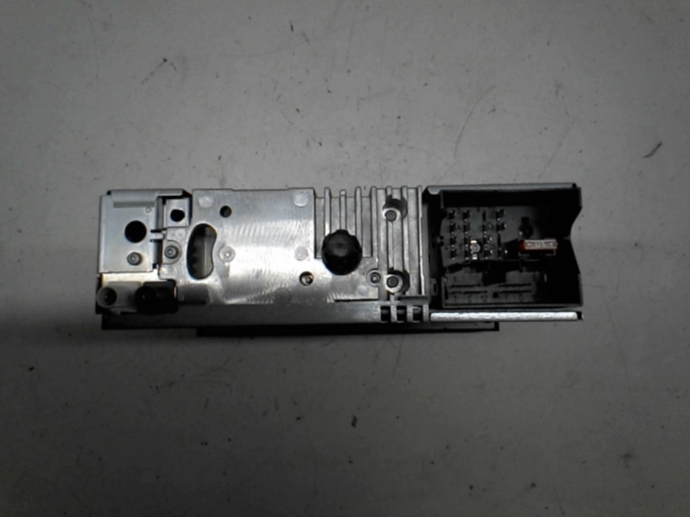 Autoradio PEUGEOT 407 PHASE 1 Diesel - 1