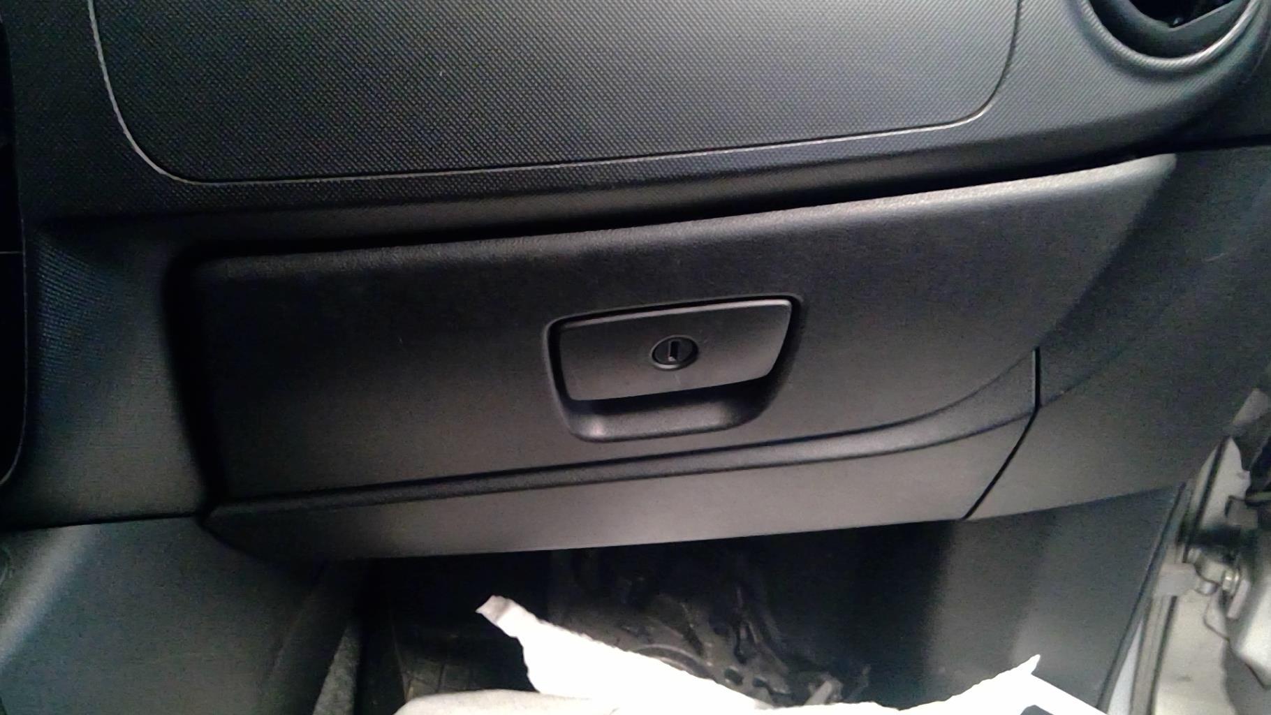 Boite a gants FIAT QUBO Diesel - 1