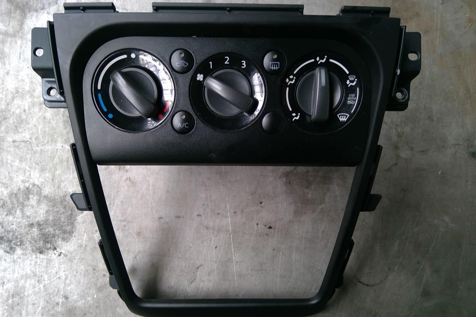 Commande chauffage SUZUKI SX4 1 Diesel - 1
