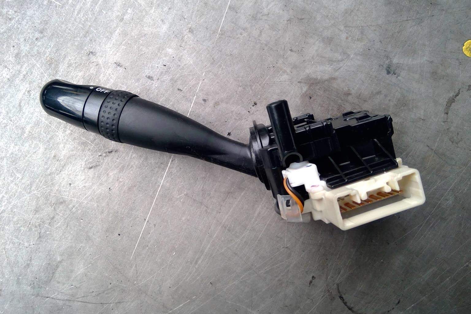 Commande de phare SUZUKI SX4 1 Diesel - 1