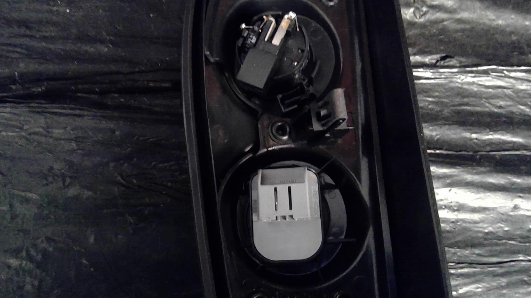 Commande retroviseurs FIAT QUBO Diesel - 1