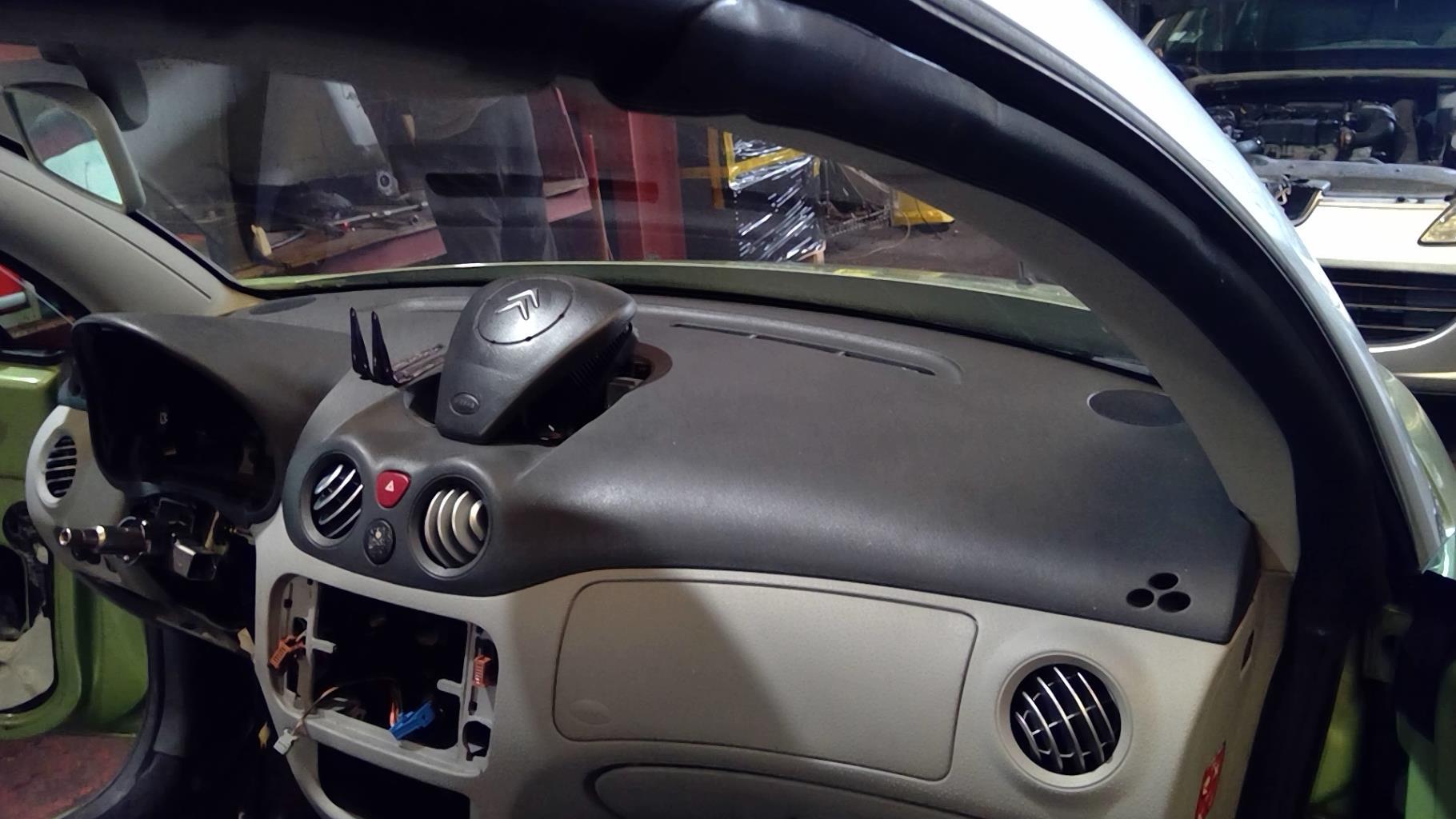 Planche de bord complete CITROEN C3 PLURIEL PHASE 1 CABRIOLET Essence - 1