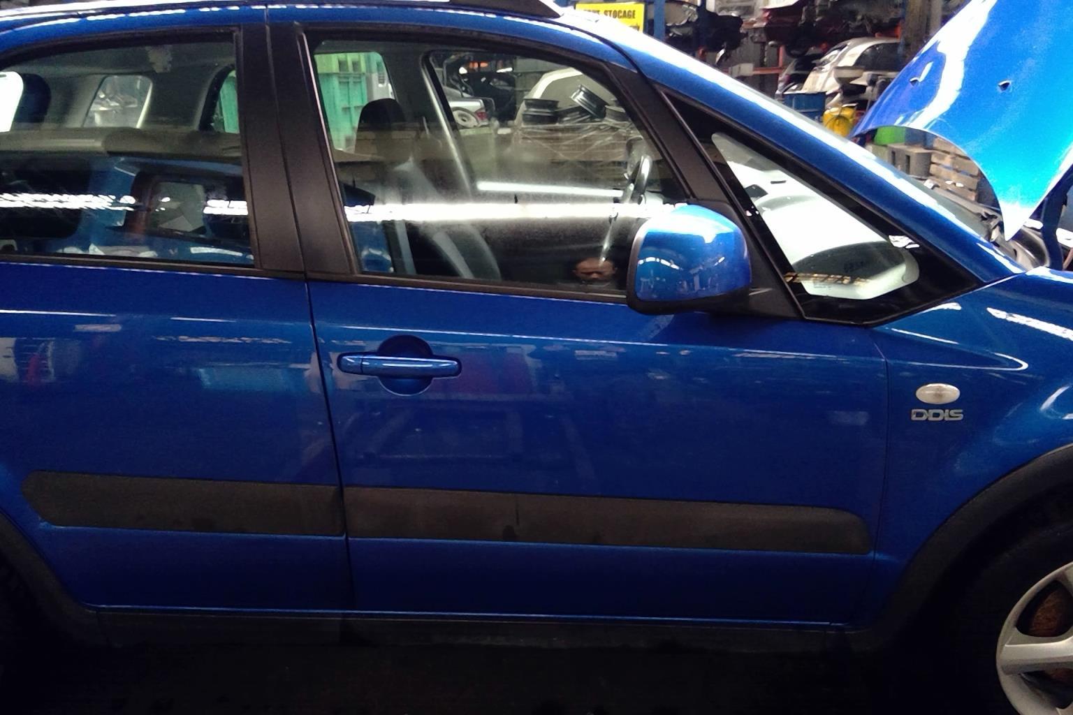 Porte avant droit SUZUKI SX4 1 Diesel - 1