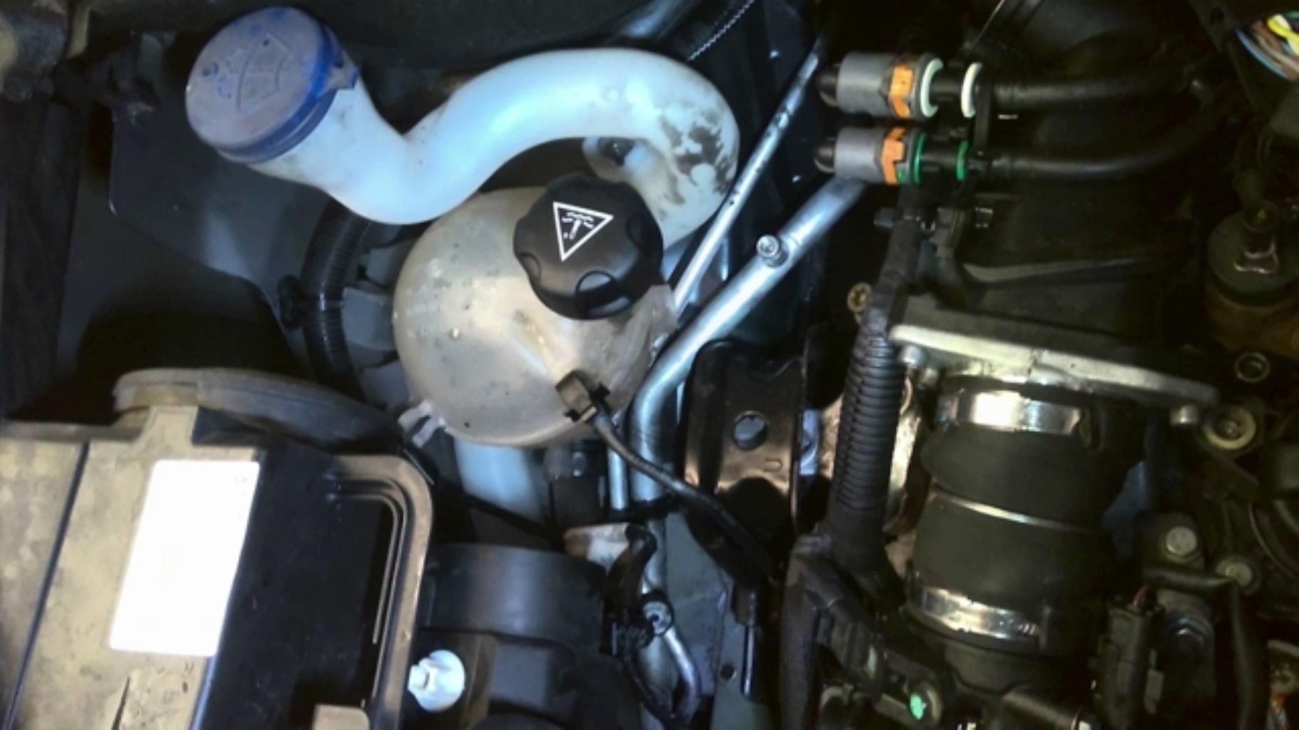 Vase d'expansion CITROEN C3 PICASSO PHASE 1 Diesel - 1