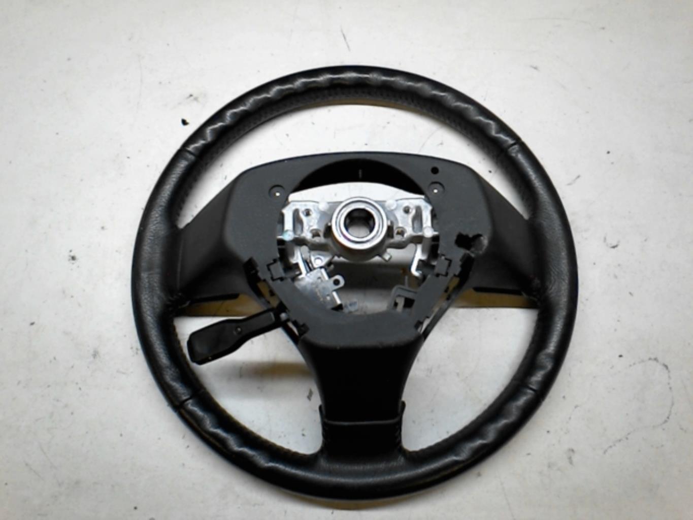 Volant TOYOTA COROLLA VERSO 2 PHASE 1 Diesel - 1