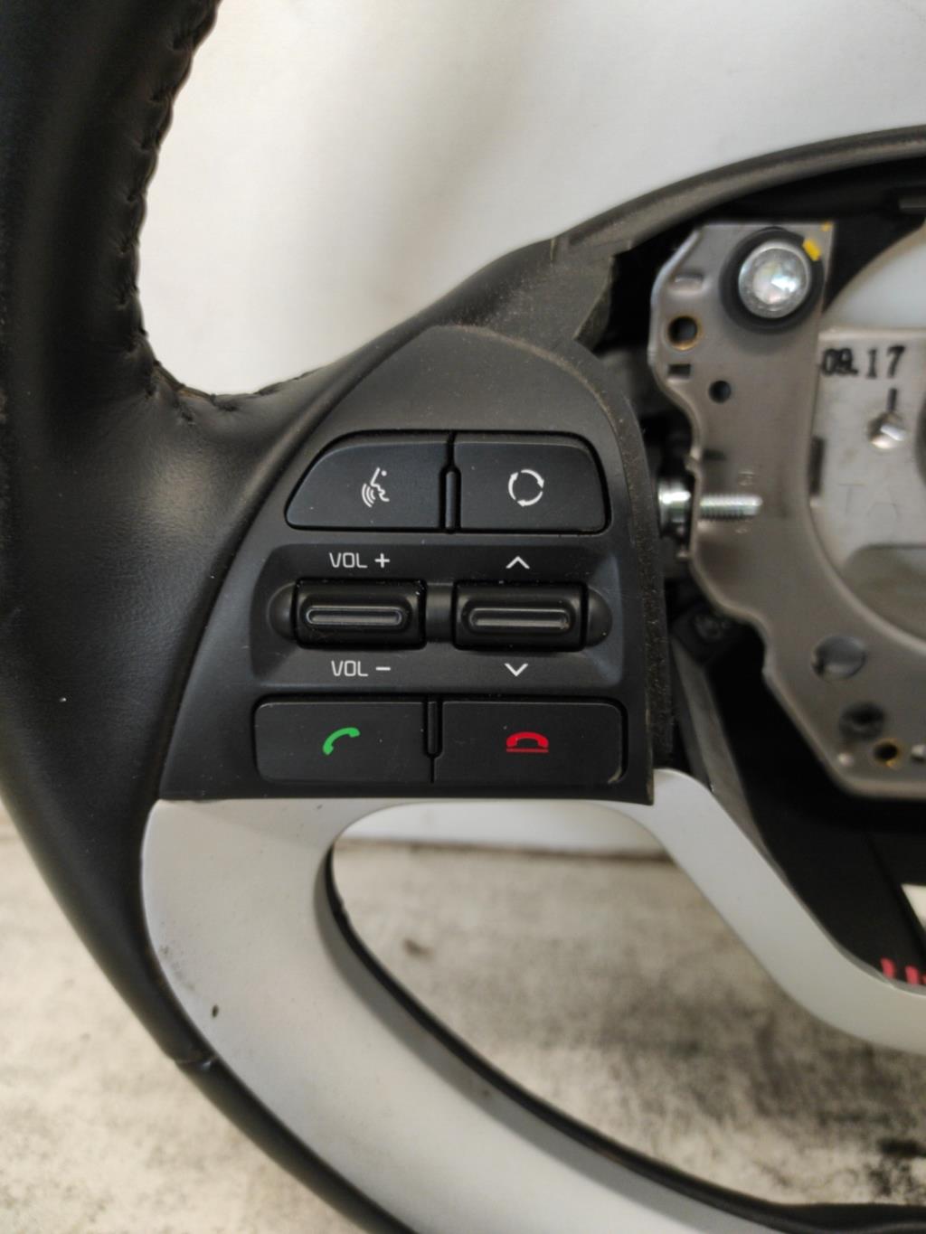 Volant KIA PICANTO 2 PHASE 2 Essence - 1